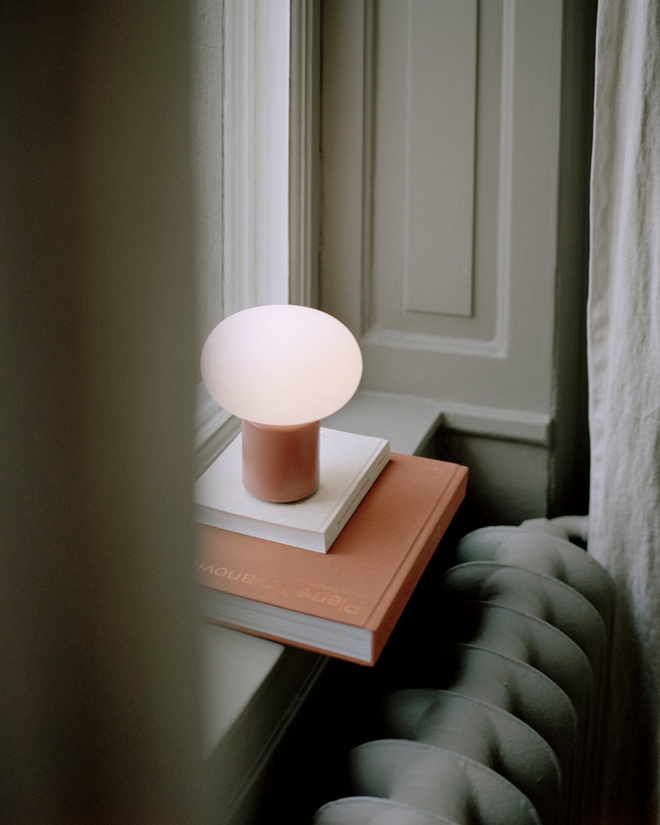 Karl-Johan Portable Table Earth Red