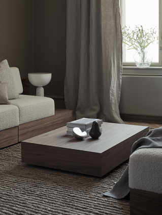 Aura Table Mirror